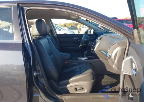 2018 Nissan Altima 2.5 Sl z USA, uszkodzony, nr VIN 1N4AL3AP4JC145184